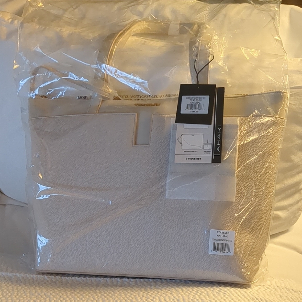 Tahari Beige Textured Tote *NWT*